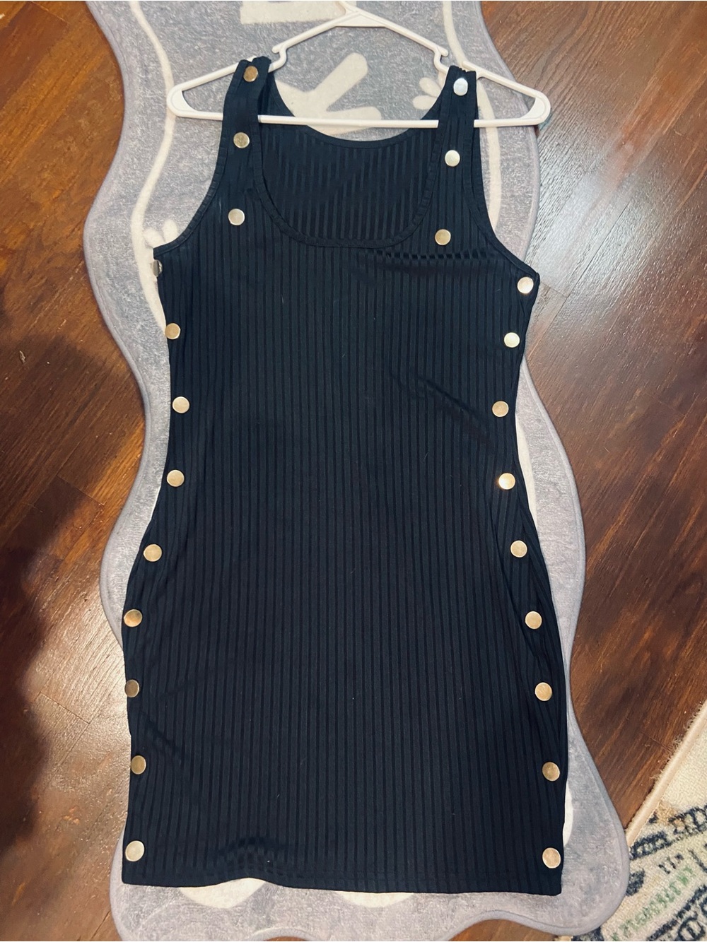 Sleeveless Ribbed Black Button-Accent Dress